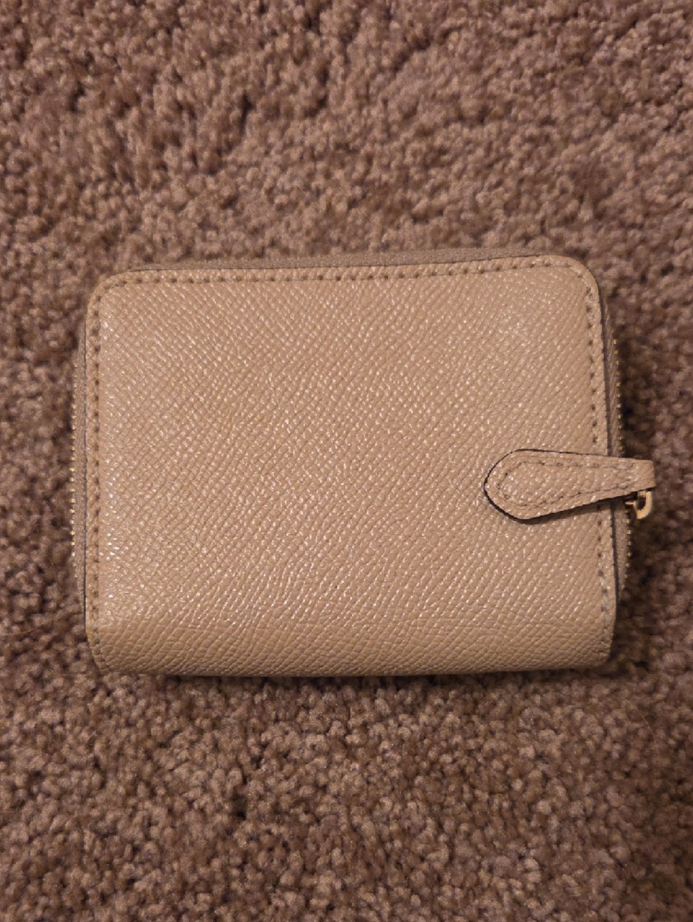 Coach Compact Trifold Wallet in Beige with Gold Logo - Picture 2 of 5